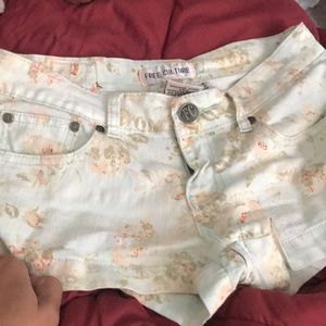 Free culture shorts